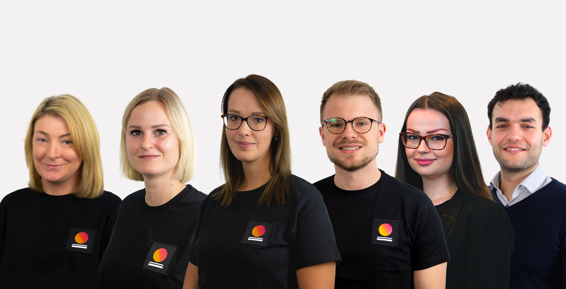 Auf diesem Bild sind Klarsolar Mitarbeiter aus der Controlling- und Personalabteilung abgebildet.
